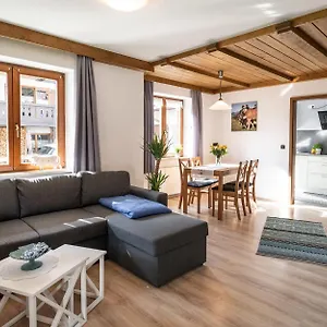  Apartment Neu! Sonnige Terrassen-ferienwohnung In Den Bergen